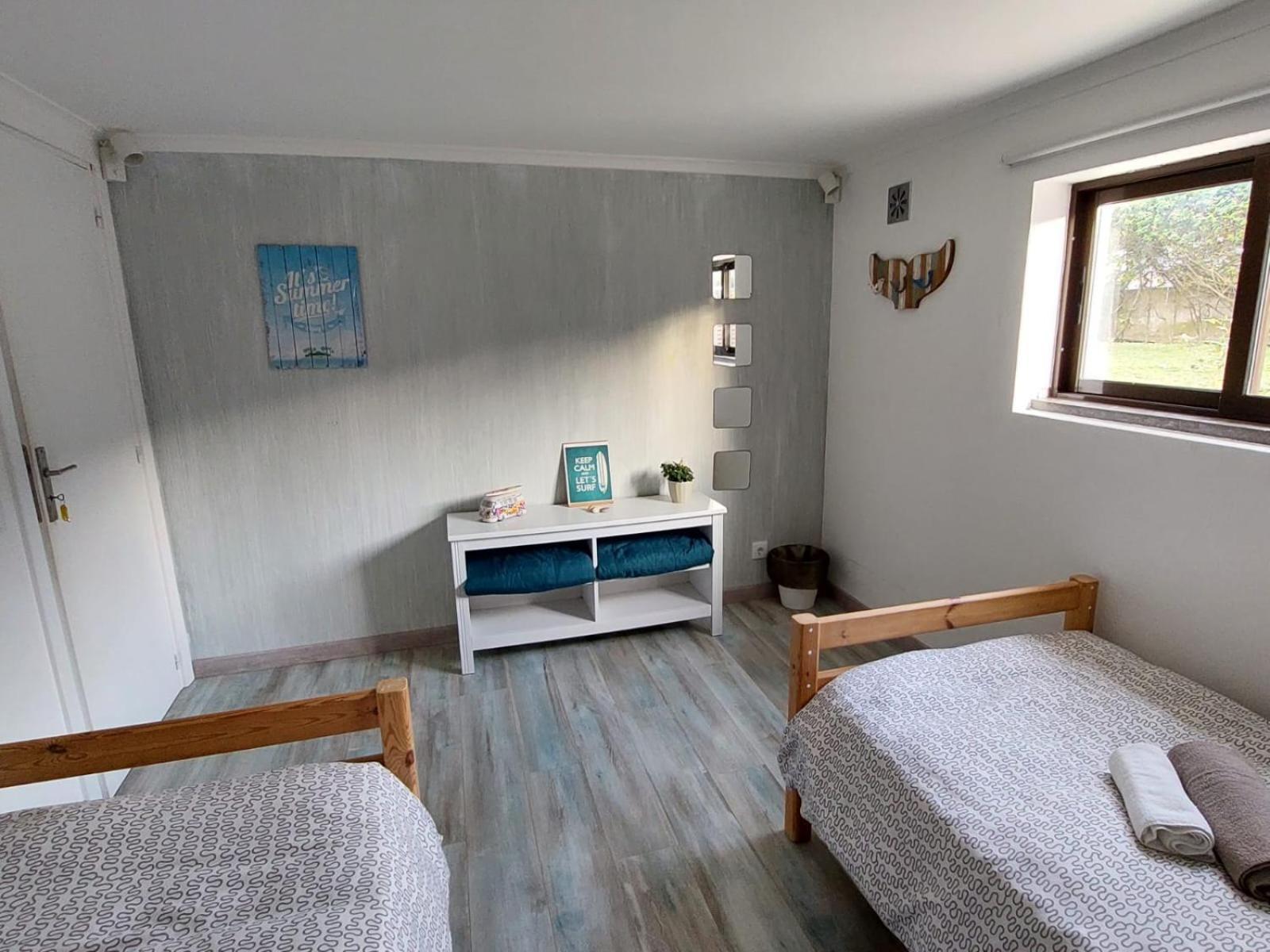 Sandycamps Surf House Baleal Bilik gambar